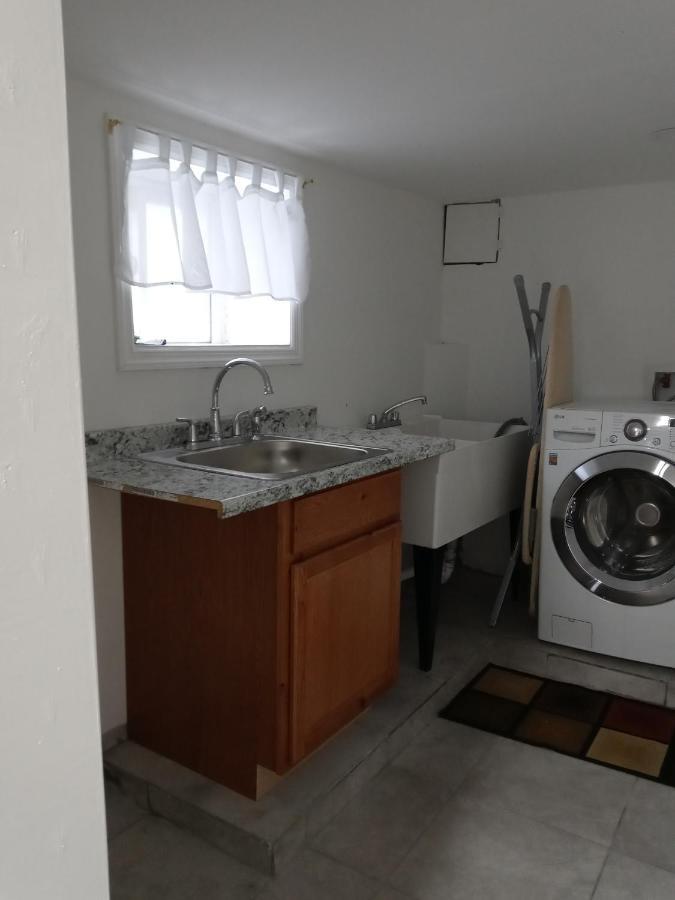 "Cozy Basement Retreat Just 40 Minutes To Nyc!" Διαμέρισμα Irvington Εξωτερικό φωτογραφία