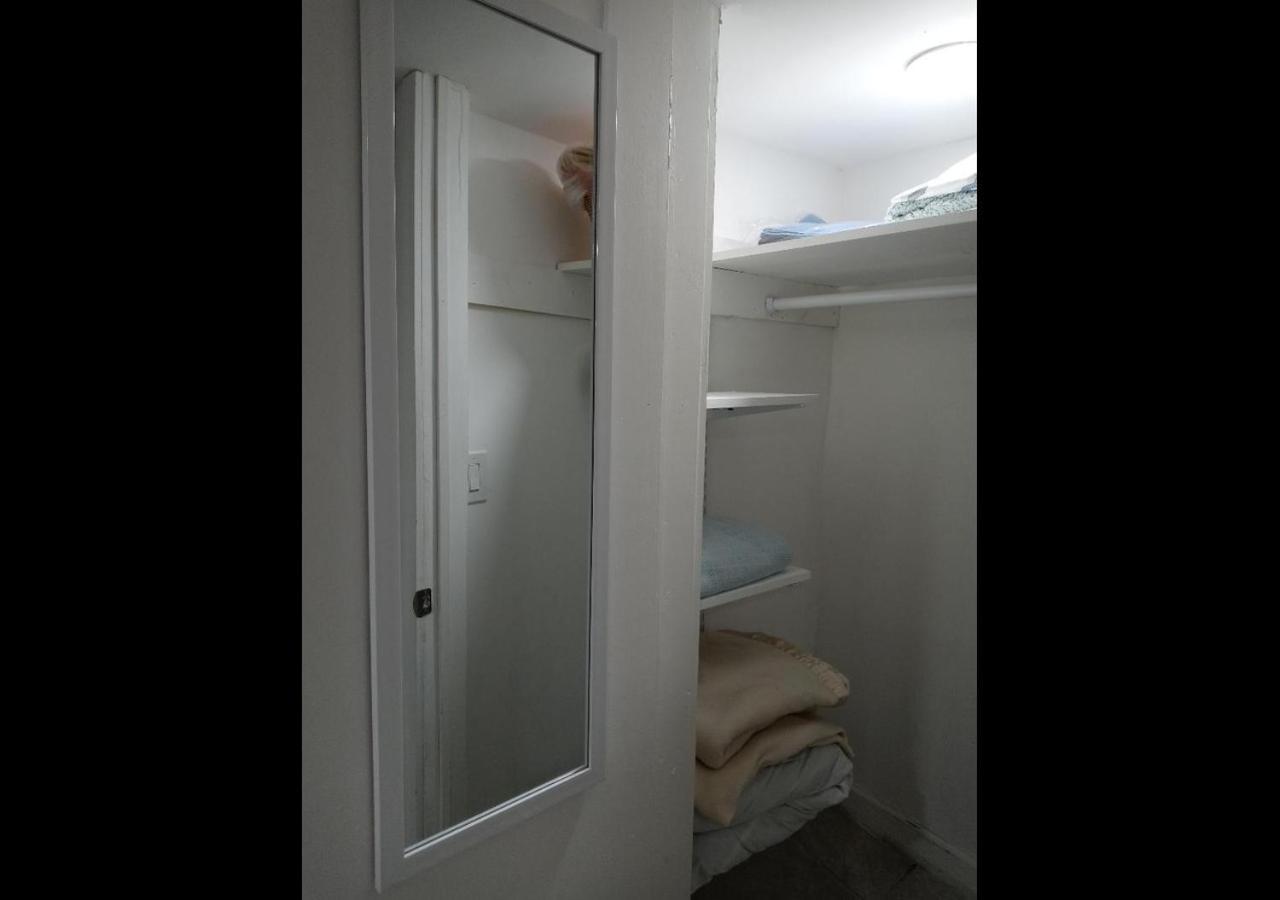 "Cozy Basement Retreat Just 40 Minutes To Nyc!" Διαμέρισμα Irvington Εξωτερικό φωτογραφία