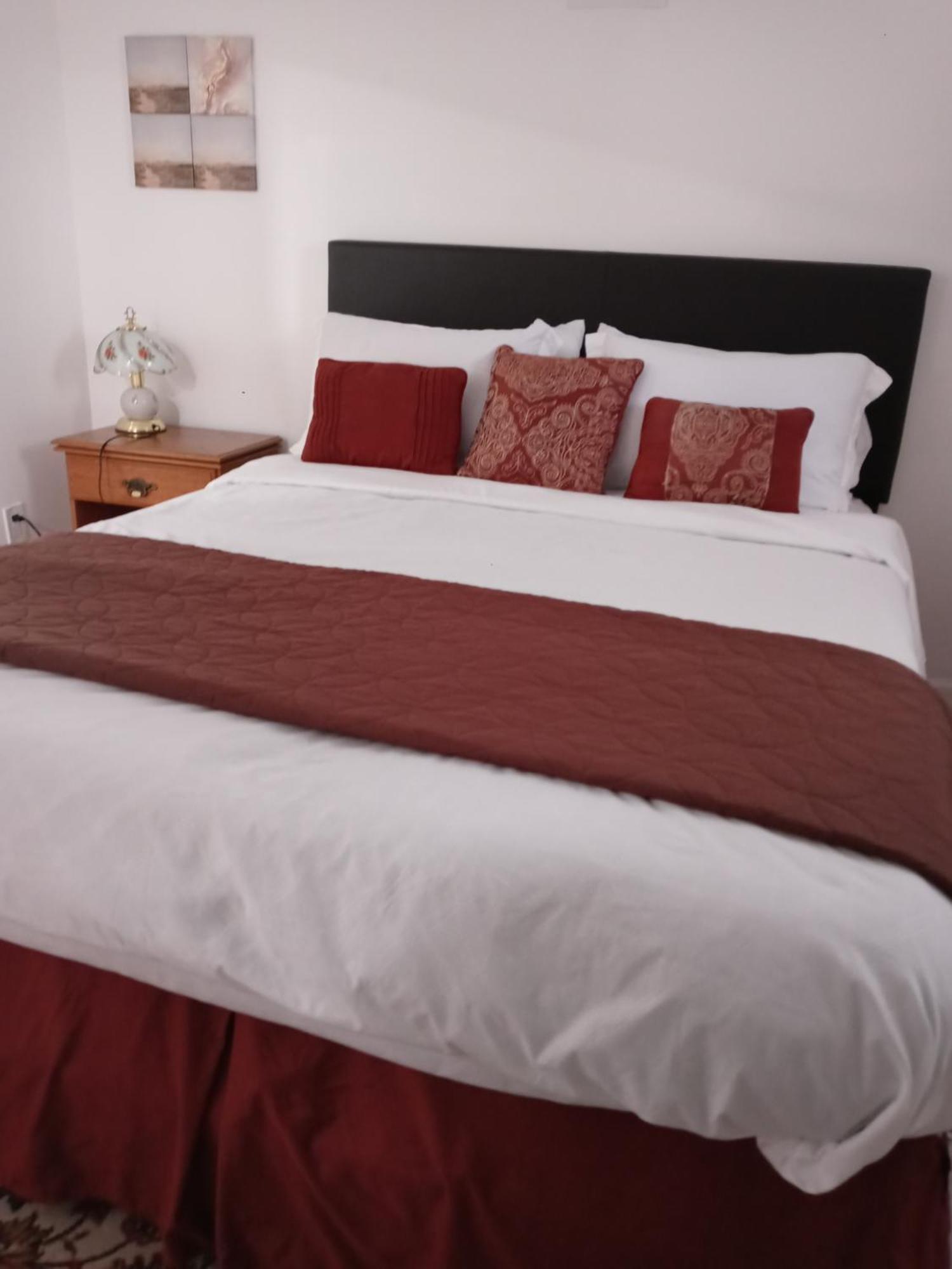"Cozy Basement Retreat Just 40 Minutes To Nyc!" Διαμέρισμα Irvington Εξωτερικό φωτογραφία